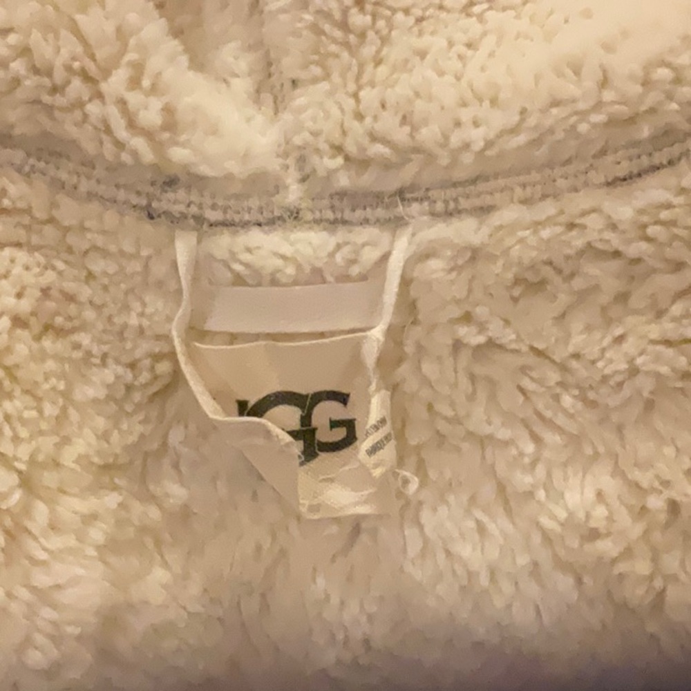 UGG Cozy Plush Hooded Robe - Gray with Cream Trim - Picture 3 of 3